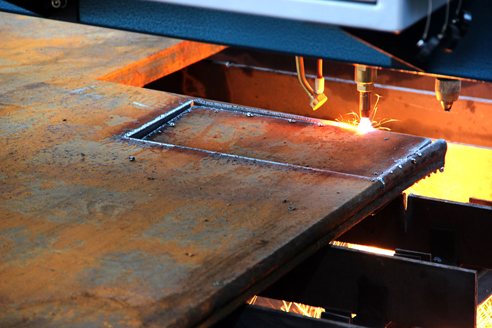 各大經(jīng)銷商參觀了東方巨龍衡器的新設(shè)備廠房